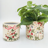 Strawberry Field Planter Green & Red 12cm