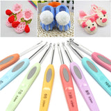 8x Crochet Hooks Sewing Tool Kit Yarn Knitting Needles Ergonomic Grip Set